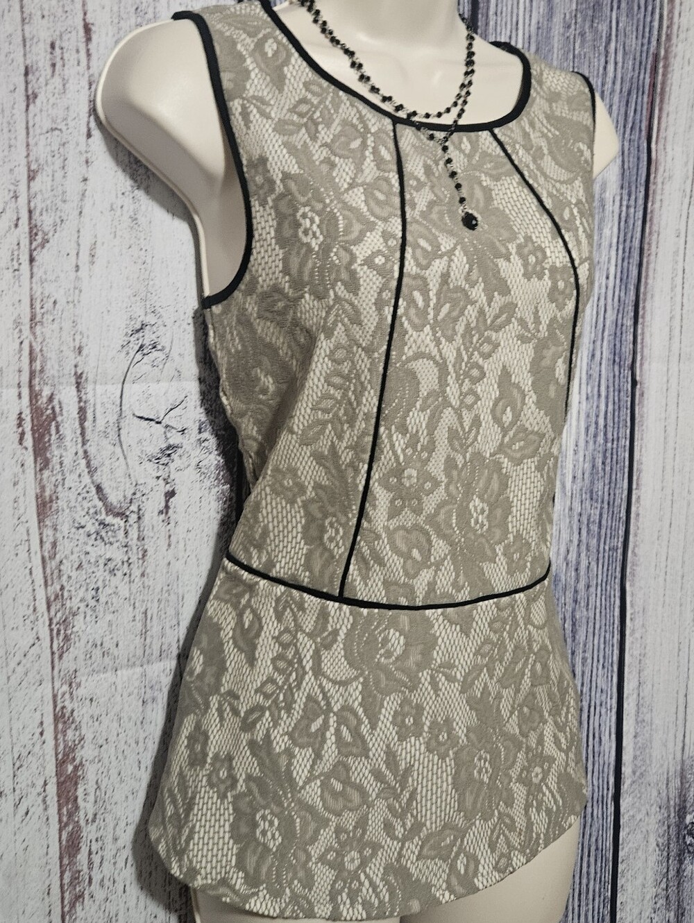 Weston wear Taupe/blk lace peplum tank (Final Price) - Picture 3 of 4